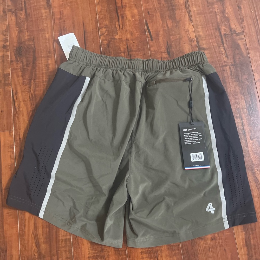 Four Laps Bolt Shorts - Picture 5 of 6